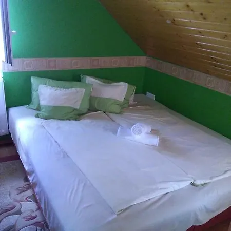 Margo Nyaralo Holiday home