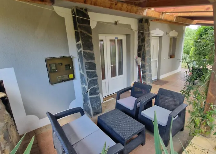 Ferienhaus Margo Nyaralo